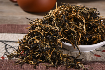源头科技赋能散茶红茶 摄影视角下的产品美学与科技魅力